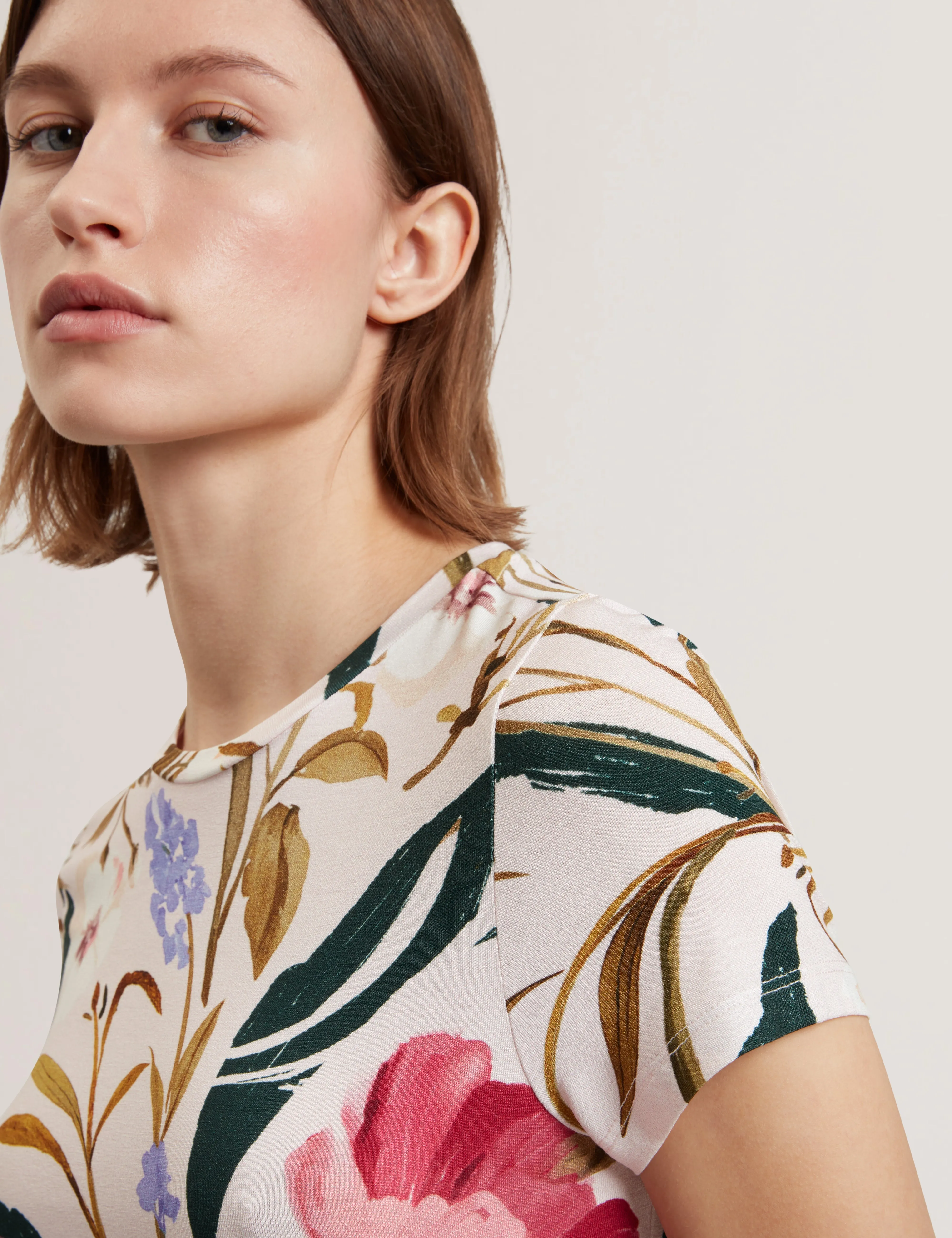 Belliea Printed Fitted Tee Pl-Pink